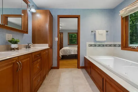 31 Poor Richards Drive Bow NH 03304