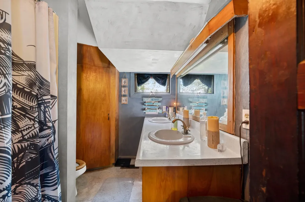 2023 Vt Route 214 East Montpelier VT 05651