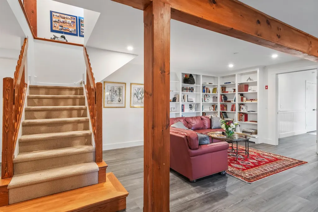 216 Woodland Trace New London NH 03257