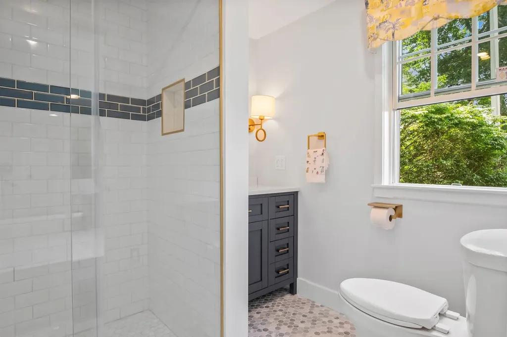 216 Woodland Trace New London NH 03257