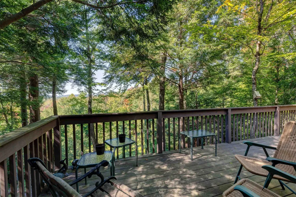 216 Woodland Trace New London NH 03257