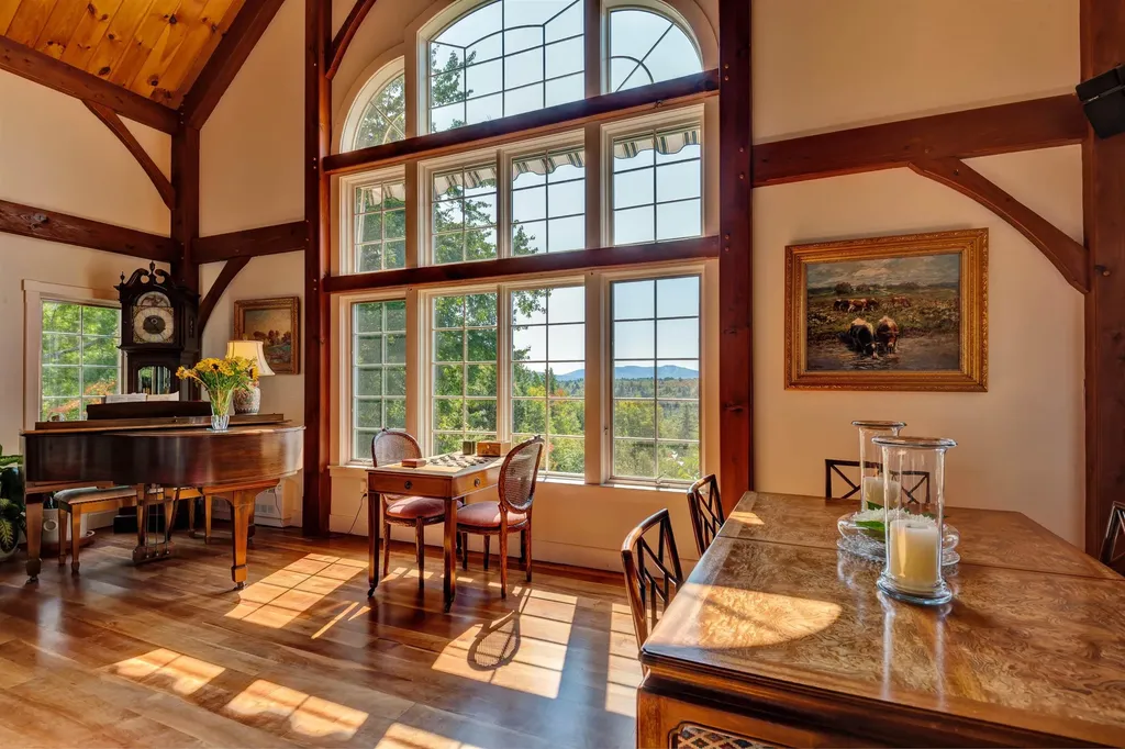 216 Woodland Trace New London NH 03257