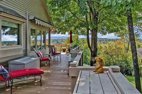 216 Woodland Trace New London NH 03257