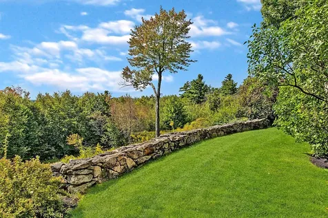 216 Woodland Trace New London NH 03257