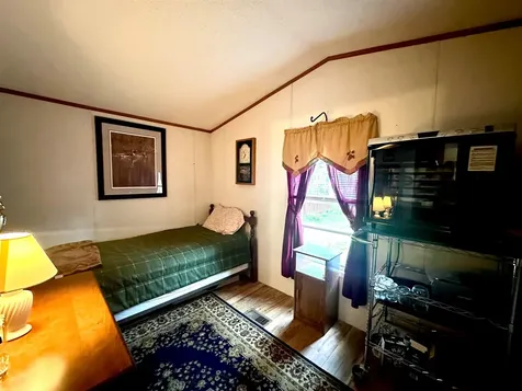 53 Oriole Avenue Keene NH 03431