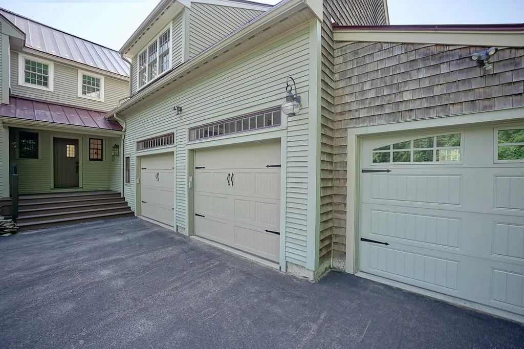 110 Town Farm Road Chester NH 03036