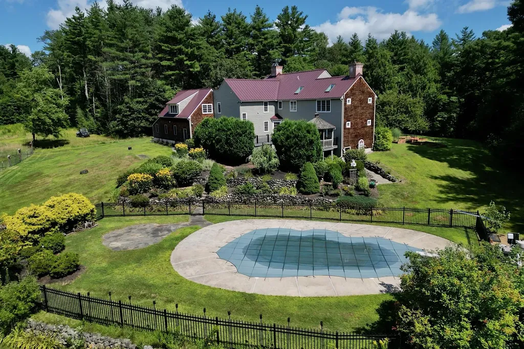 110 Town Farm Road Chester NH 03036