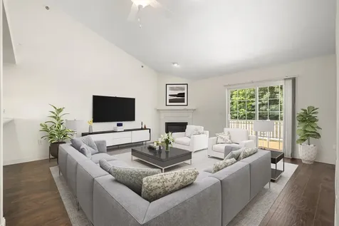 70 Hall Road Fremont NH 03044