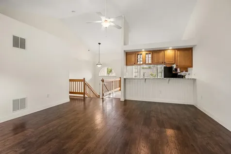 70 Hall Road Fremont NH 03044