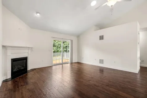 70 Hall Road Fremont NH 03044