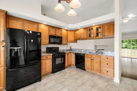 70 Hall Road Fremont NH 03044