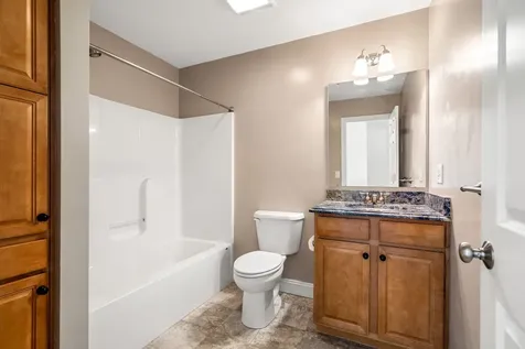 70 Hall Road Fremont NH 03044
