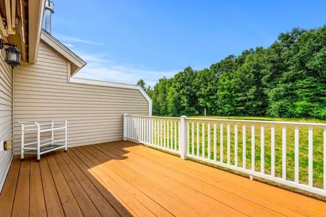 70 Hall Road Fremont NH 03044