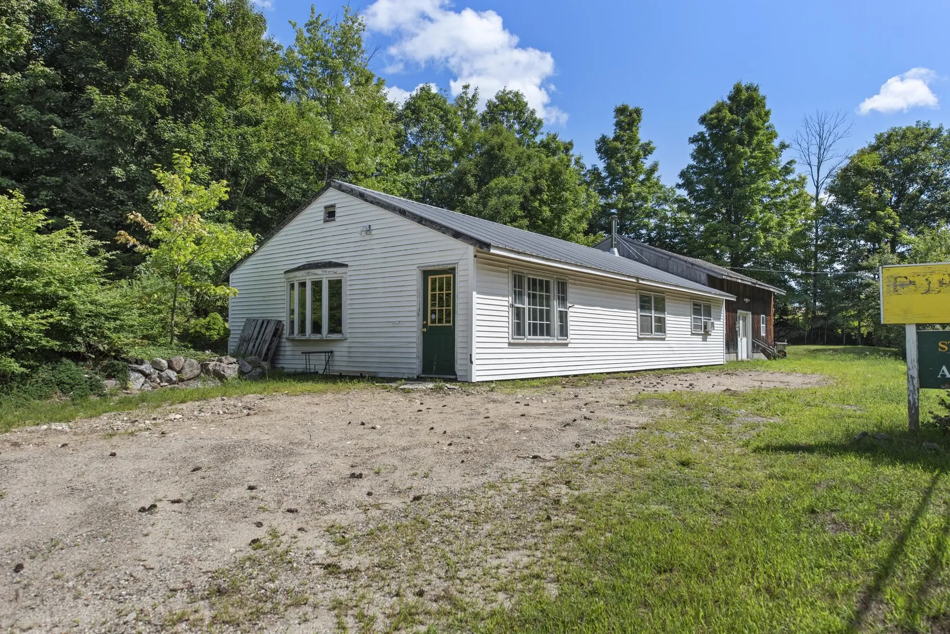 1493 Us Route 4 Danbury NH 03230