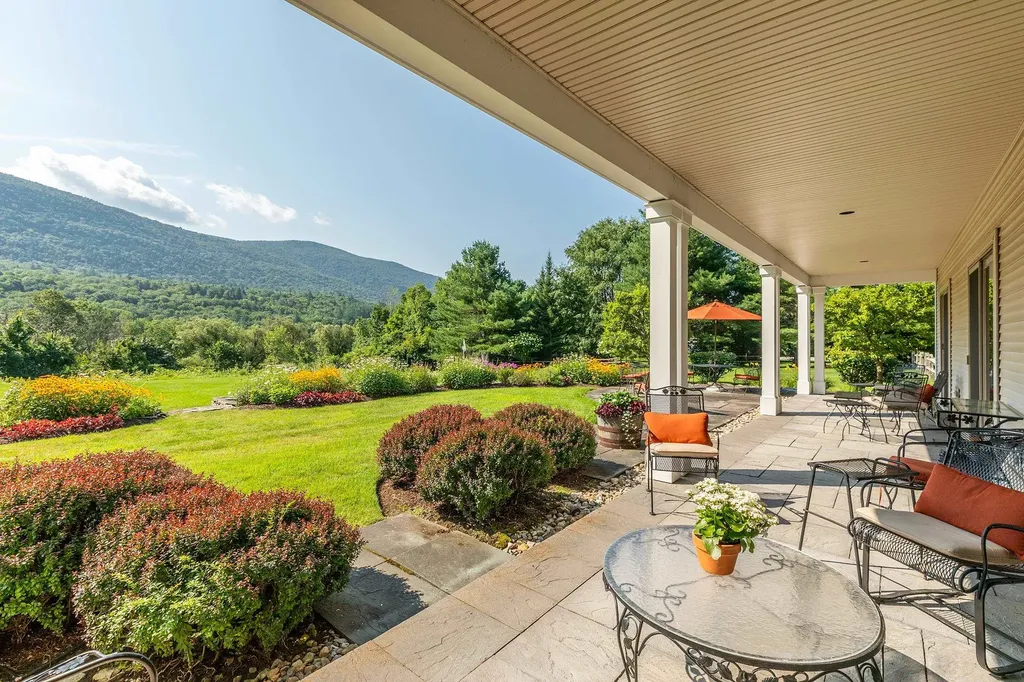 430 Riverbend Drive Manchester VT 05254