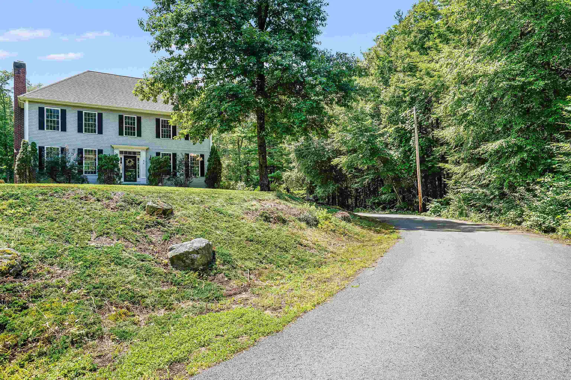 8 Elizabeth Way Mont Vernon NH 03057