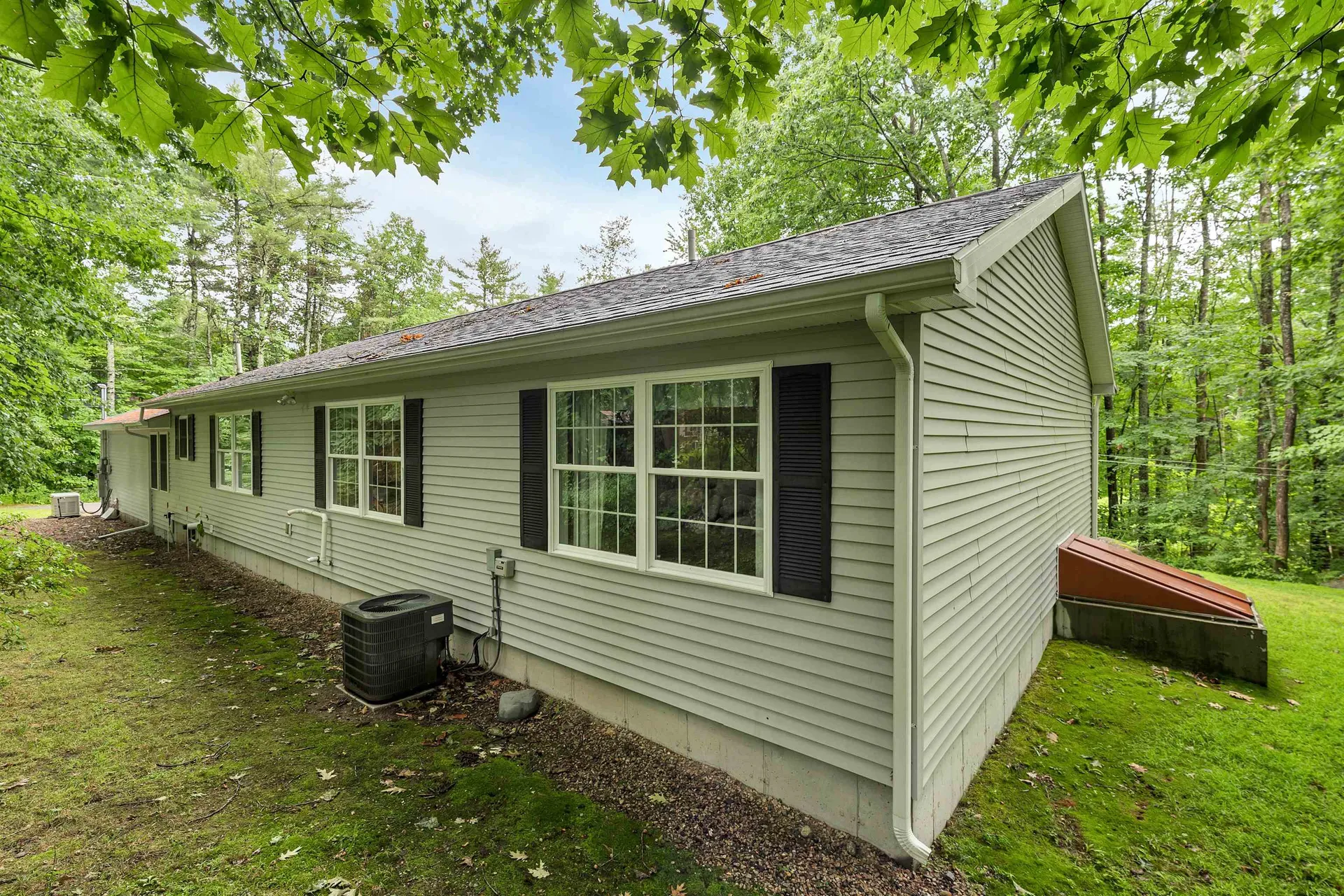 6 Dudley Road Wolfeboro NH 03894