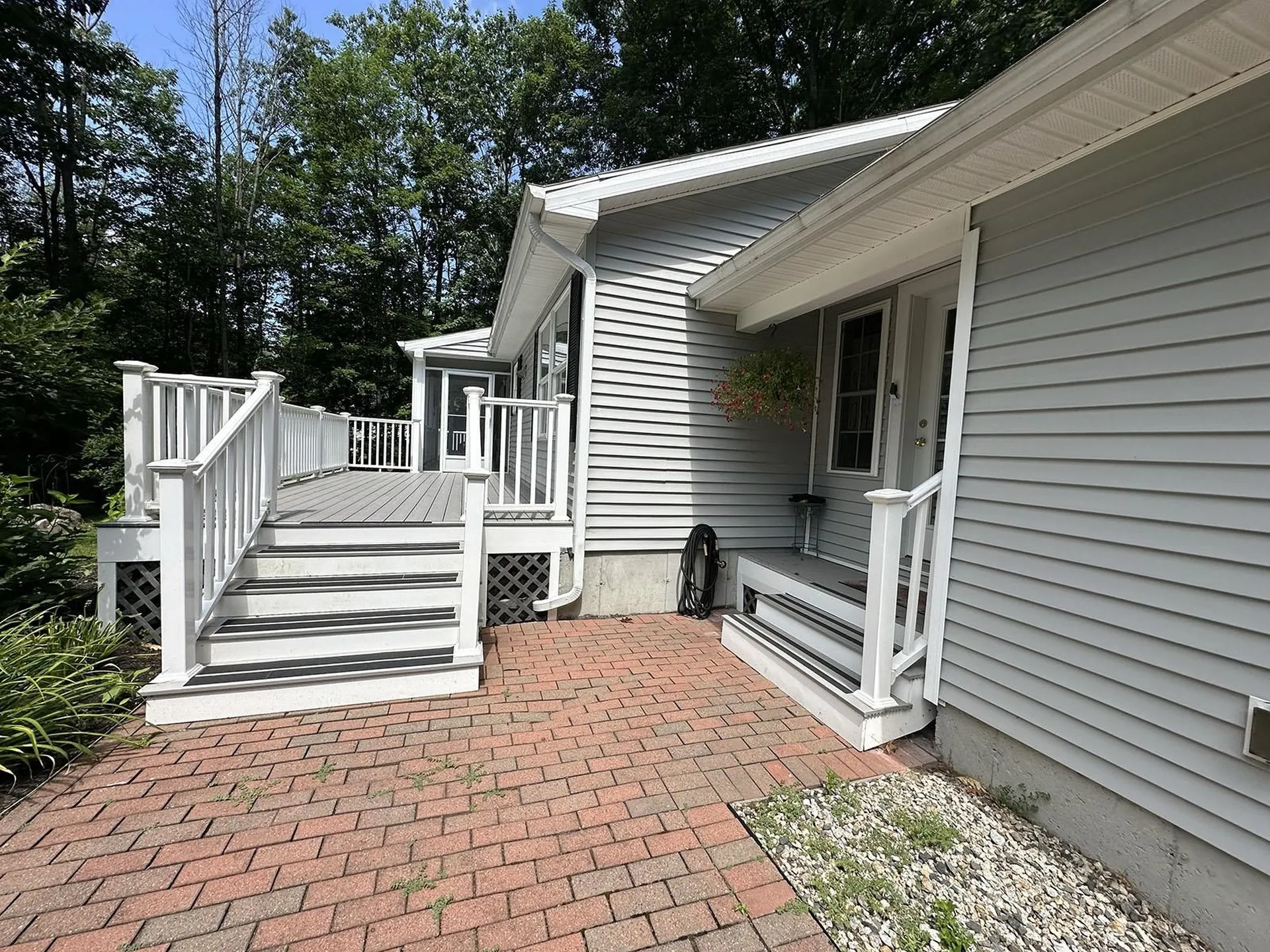 6 Dudley Road Wolfeboro NH 03894