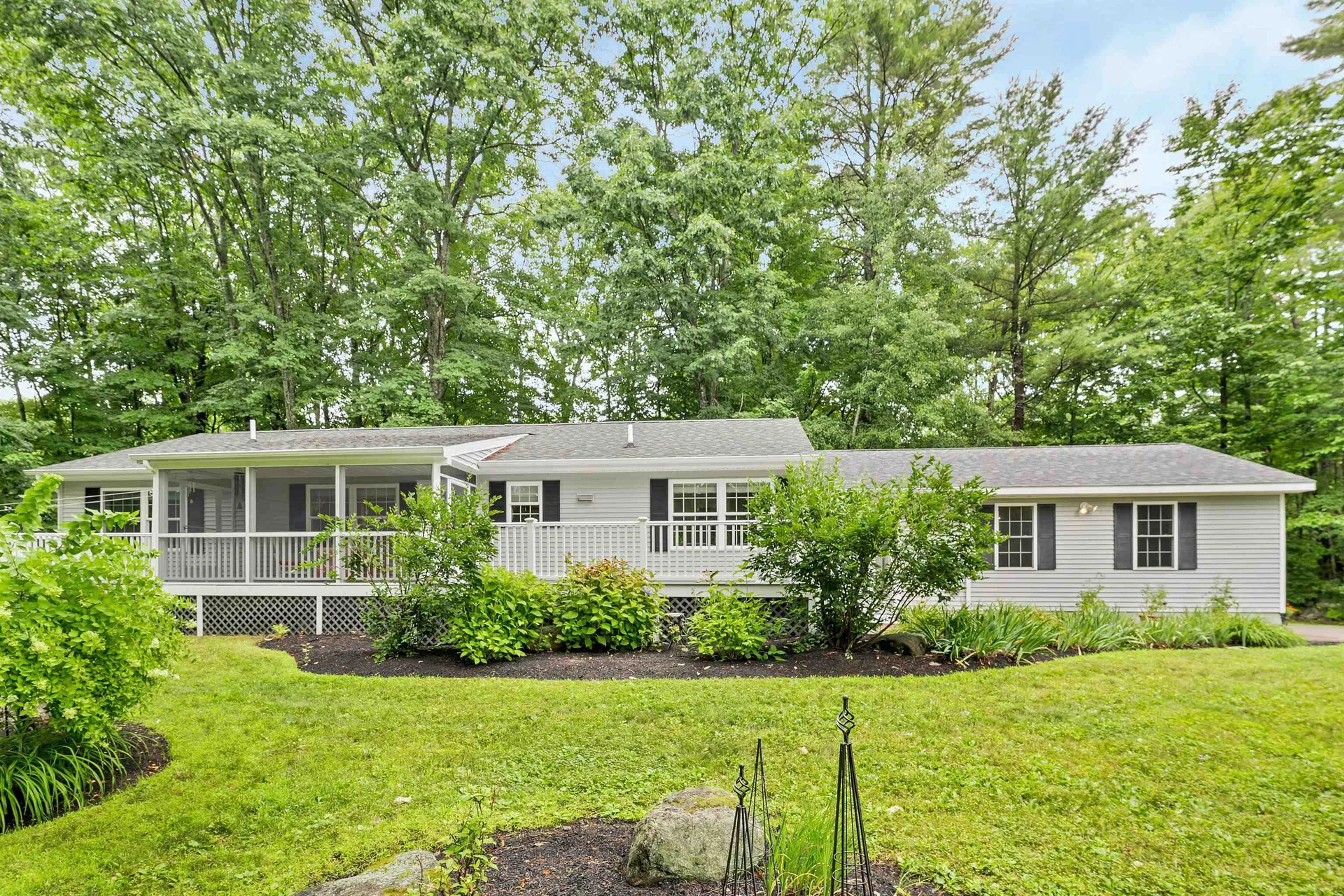 6 Dudley Road Wolfeboro NH 03894