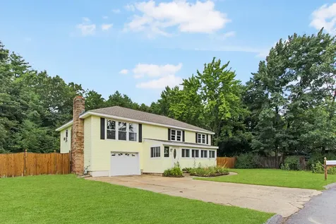 10 Sudbury Drive Nashua NH 03062