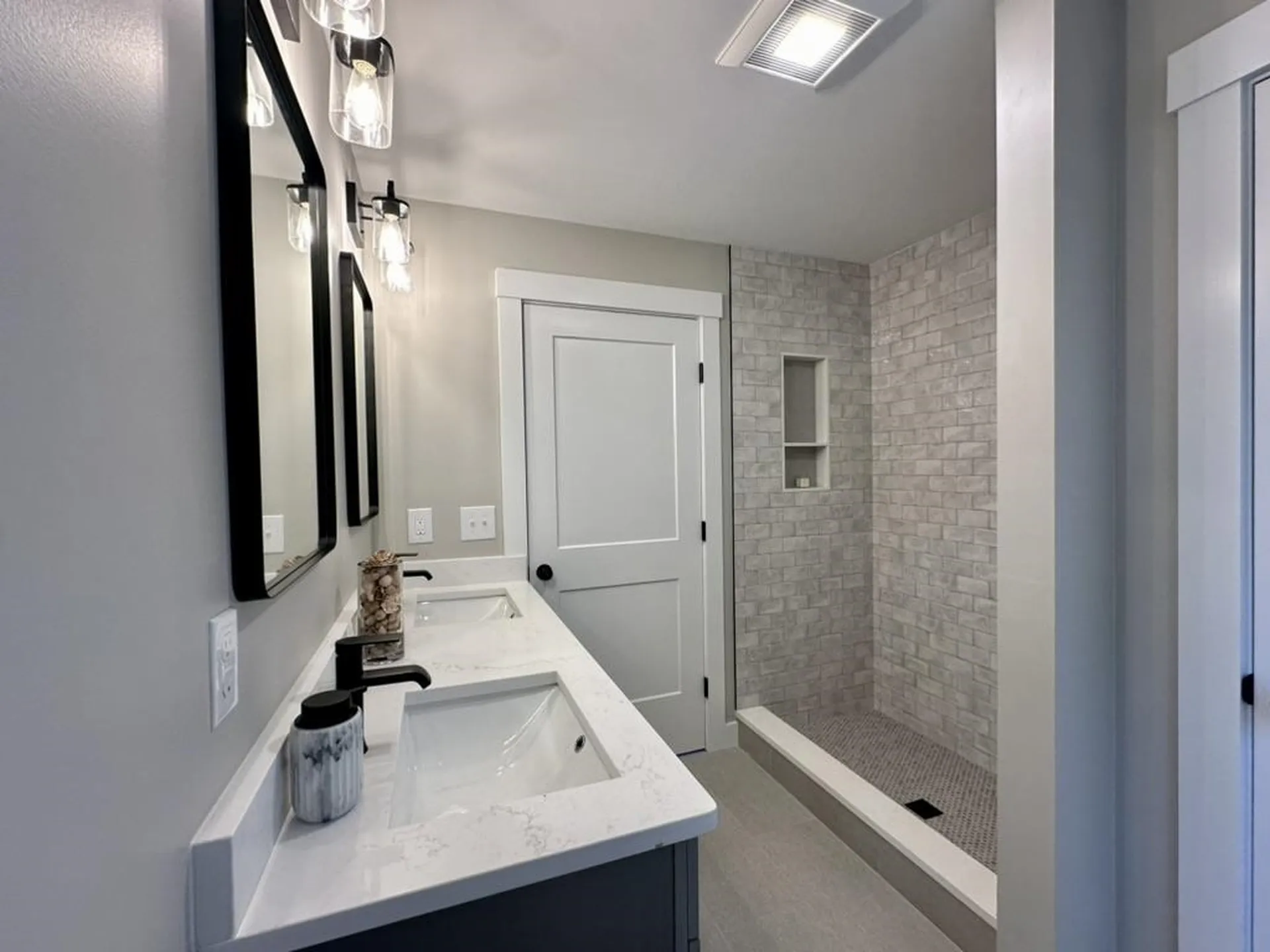 364 Colonial Drive Portsmouth NH 03801