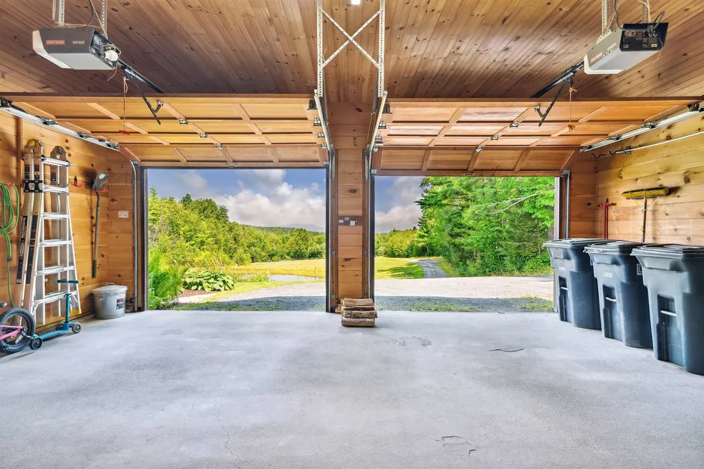 161 Smith Pond Road Enfield NH 03748