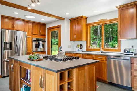 161 Smith Pond Road Enfield NH 03748