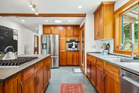 161 Smith Pond Road Enfield NH 03748