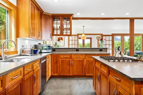 161 Smith Pond Road Enfield NH 03748