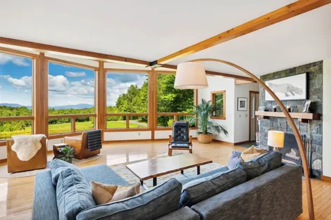 161 Smith Pond Road Enfield NH 03748