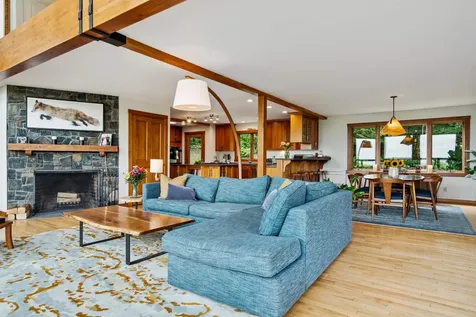 161 Smith Pond Road Enfield NH 03748