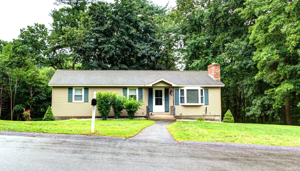 78 Bedard Avenue Derry NH 03038