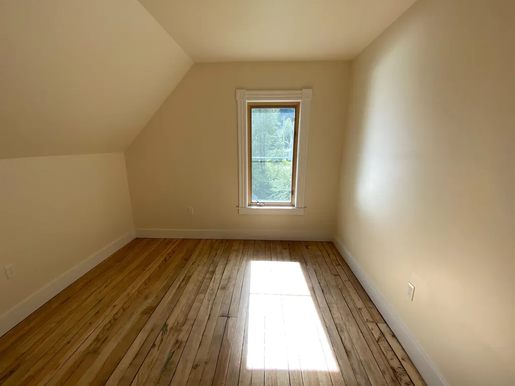 28 Dale Street Hardwick VT 05843