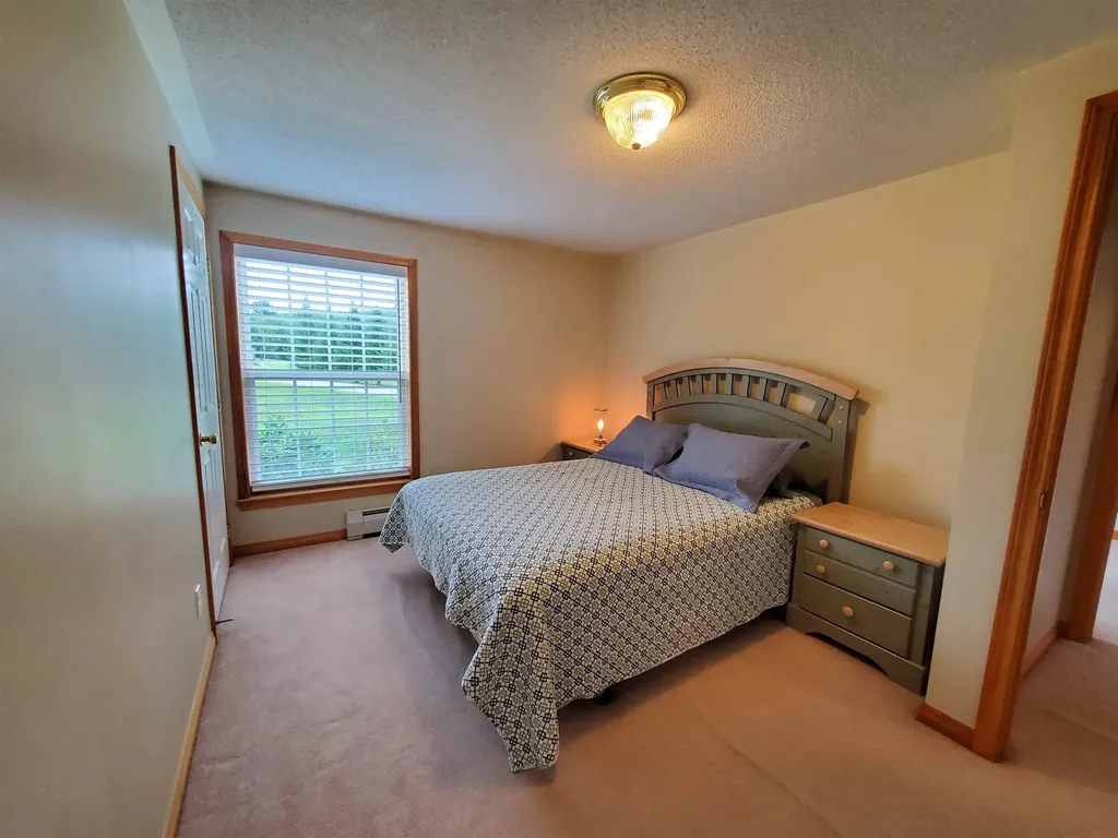 10 Mallard Drive Canaan NH 03741