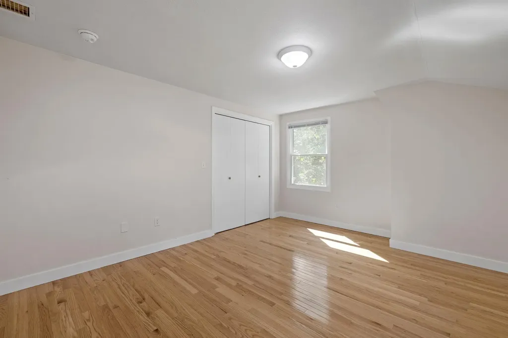 72 Shore Road Gilford NH 03249