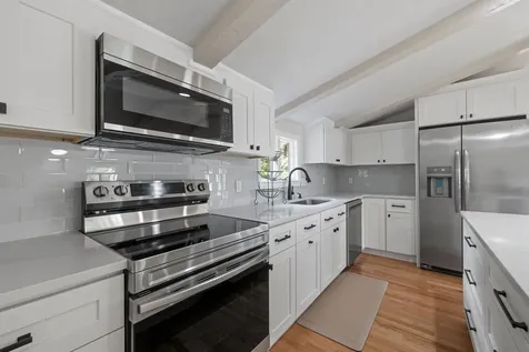 72 Shore Road Gilford NH 03249