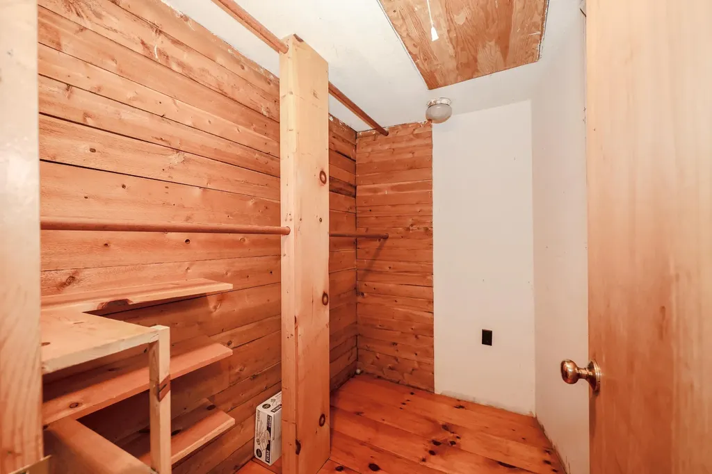 7 Old Deerfield Road Candia NH 03034