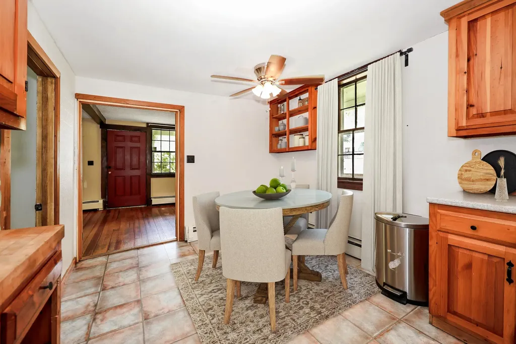 7 Old Deerfield Road Candia NH 03034