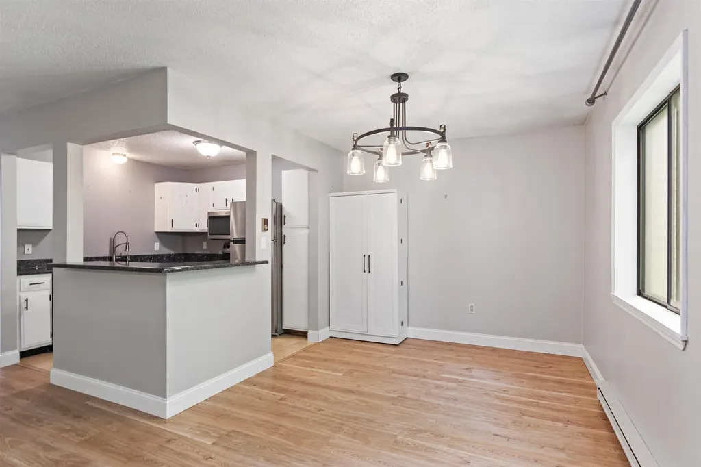 63 Bayberry Lane South Burlington VT 05403