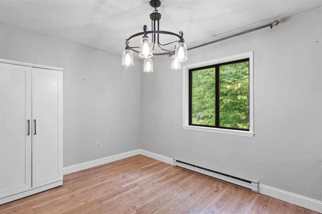 63 Bayberry Lane South Burlington VT 05403