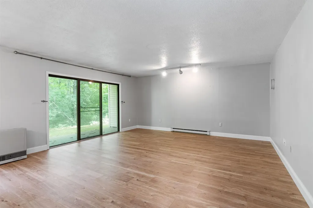 63 Bayberry Lane South Burlington VT 05403