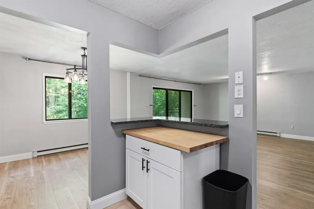 63 Bayberry Lane South Burlington VT 05403