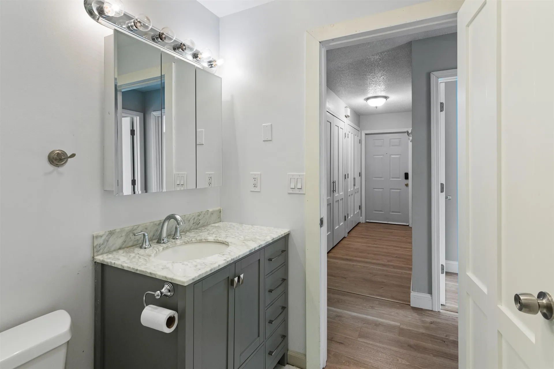 63 Bayberry Lane South Burlington VT 05403