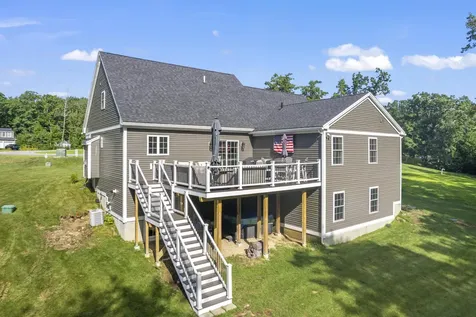 195 Breezy Way Barrington NH 03825