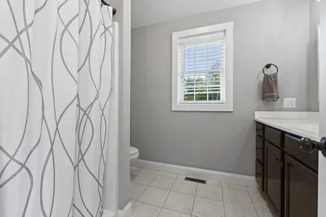 195 Breezy Way Barrington NH 03825