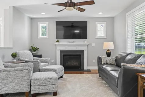195 Breezy Way Barrington NH 03825