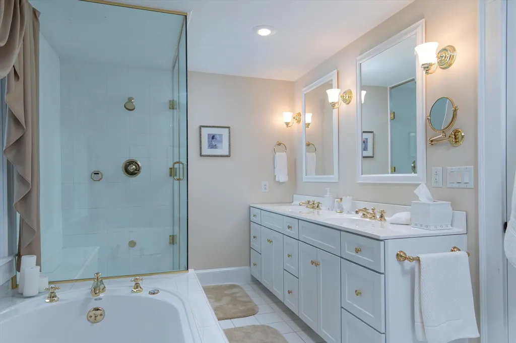 37 Deer Hill Road Newfane VT 05345