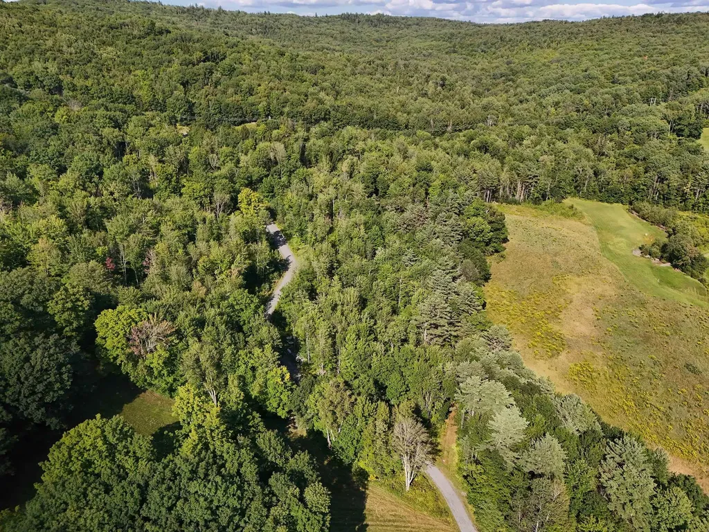 Row Off Daniels Farm Road Waterford VT 05819