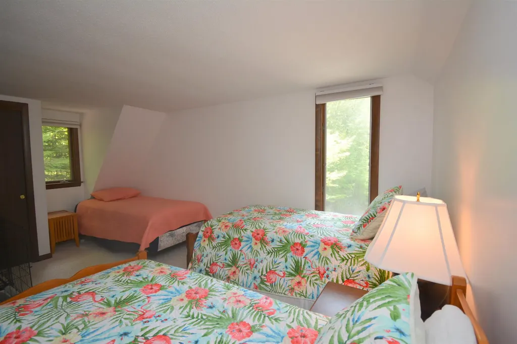 41 Pleasant Drive Grantham NH 03753