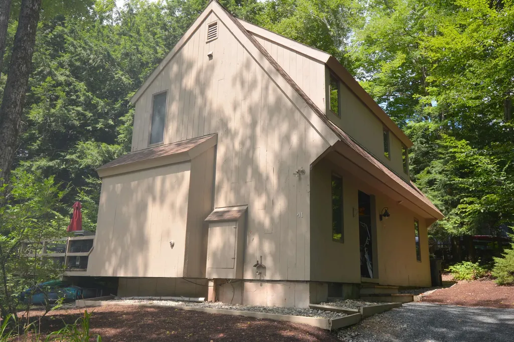 41 Pleasant Drive Grantham NH 03753